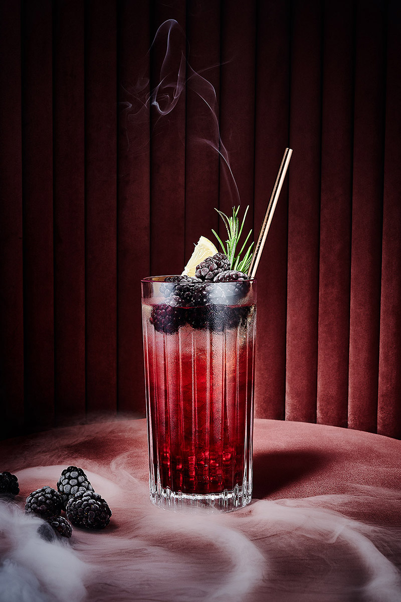 Brombeer Gin Tonic - Pink Drinks